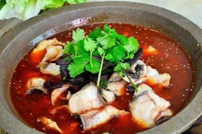 四川砂鍋魚技能做法哪里專業(yè)？秘制醬料的制造