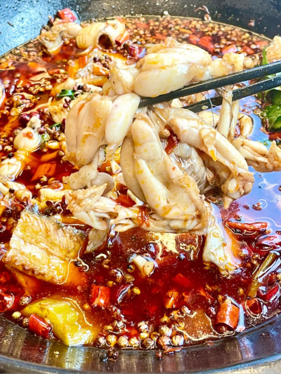 成都學美蛙魚火鍋技術(shù)培訓哪家好？